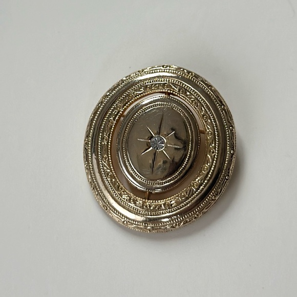 Vintage Estate Avon Swivel Picture Frame Locket Brooch Oval Gold Tone - Picture 1 of 9